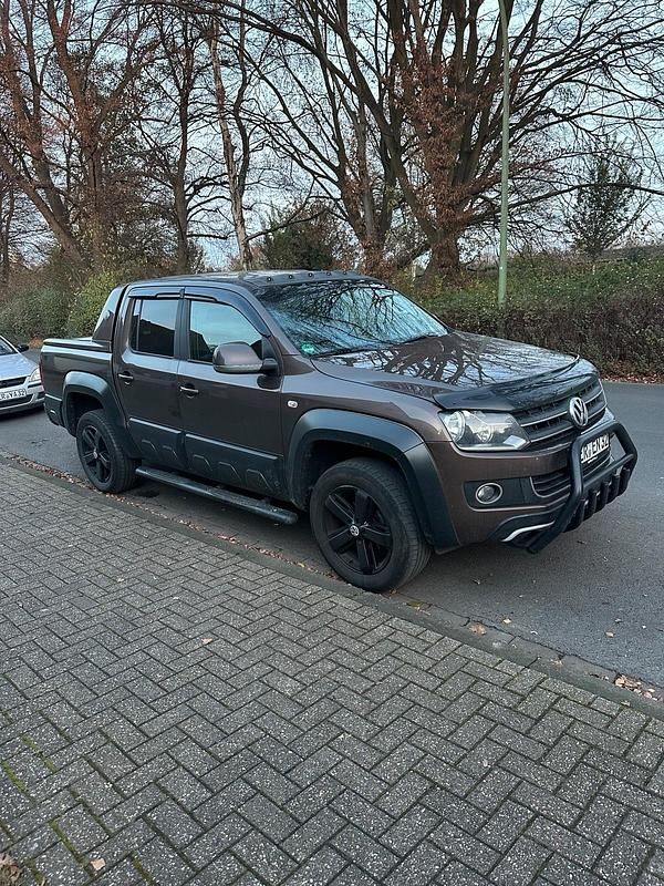 Braun Gebraucht 2011 VW Amarok Highline Abholung | 13.950 € (Fairer Preis) - Bild 1/4