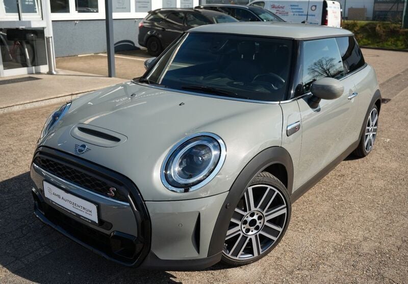 Grau Gebraucht 2022 Mini Cooper S Kleinwagen | 25.499 € (Guter Preis) - Bild 1/4