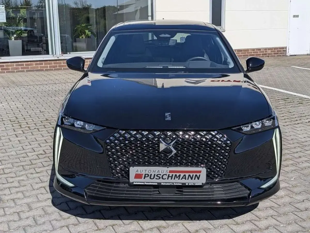 Gebraucht Citroën DS4 PureTech 131 PS (96 kW) 2024 Perla nera schwarz metallic Kleinwagen