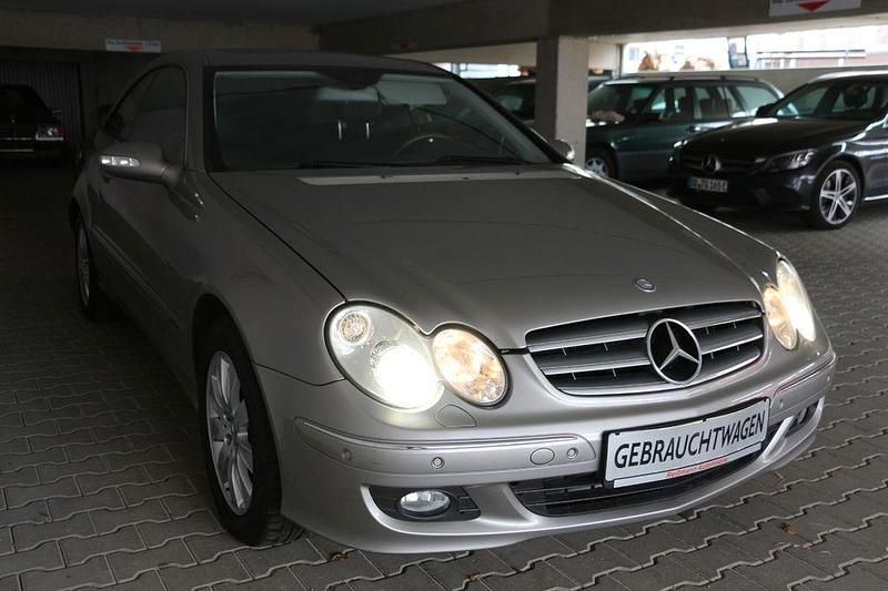 Gebraucht Mercedes CLK280 231 PS (169 kW) 2006 Silber Coupé