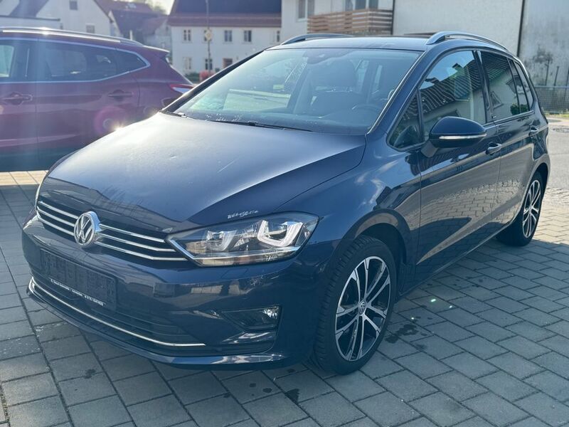Blau Gebraucht 2017 VW Golf VII Allstar Limousine | 13.900 € (Guter Preis) - Bild 1/4