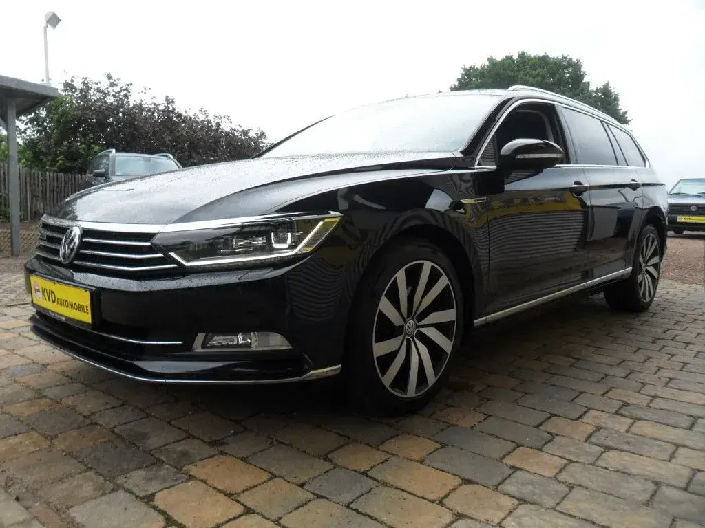 Gebraucht VW Passat Highline 239 PS (175 kW) 2015 Schwarz Kombi