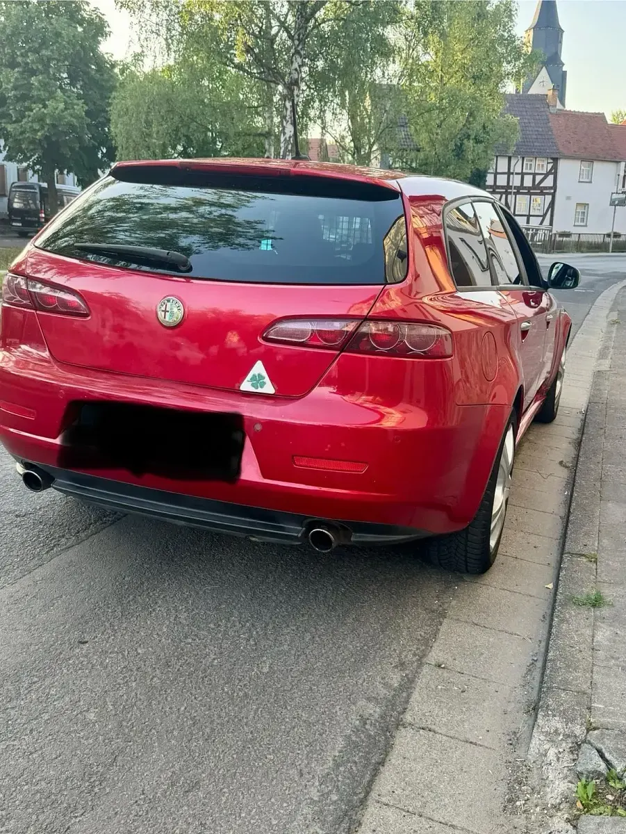 Gebraucht Alfa Romeo 159 200 PS (147 kW) 2011 Rot Limousine