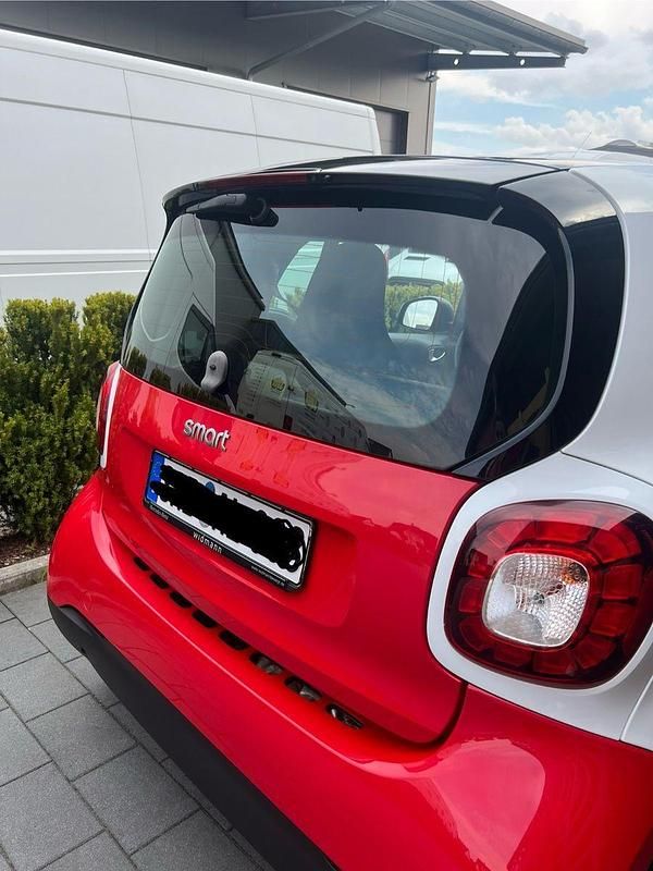 Rot Gebraucht 2019 Smart ForTwo Coupé Passion Coupé | 12.500 € (Guter Preis) - Bild 1/4