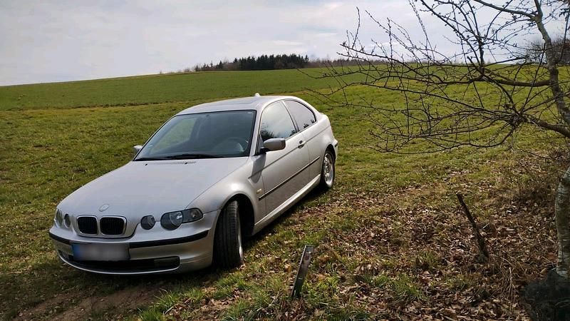 Usado BMW 316 116 HP (85 kW) 2004 Prateado Coupé