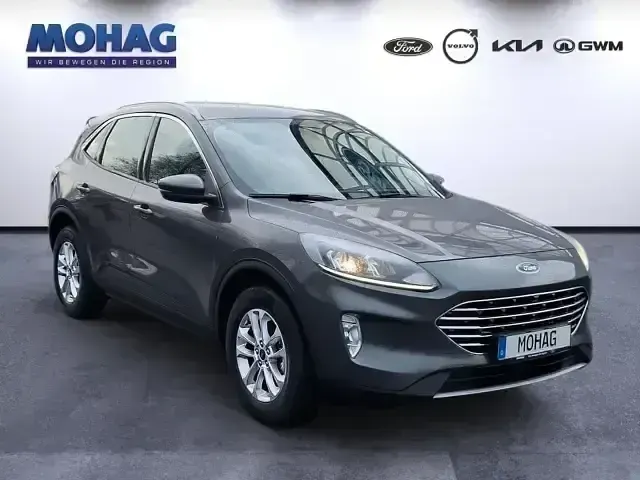 Gebraucht Ford Kuga Titanium 225 PS (165 kW) 2022 Grau SUV
