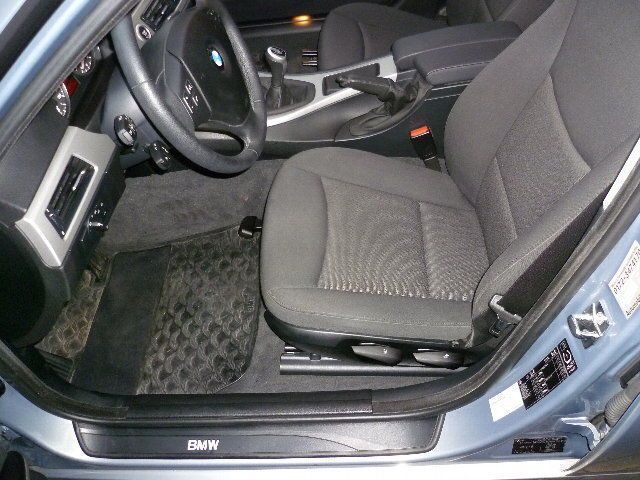 Gebraucht BMW 318 Advantage 143 PS (105 kW) 2008 Andere farbe metallic Limousine