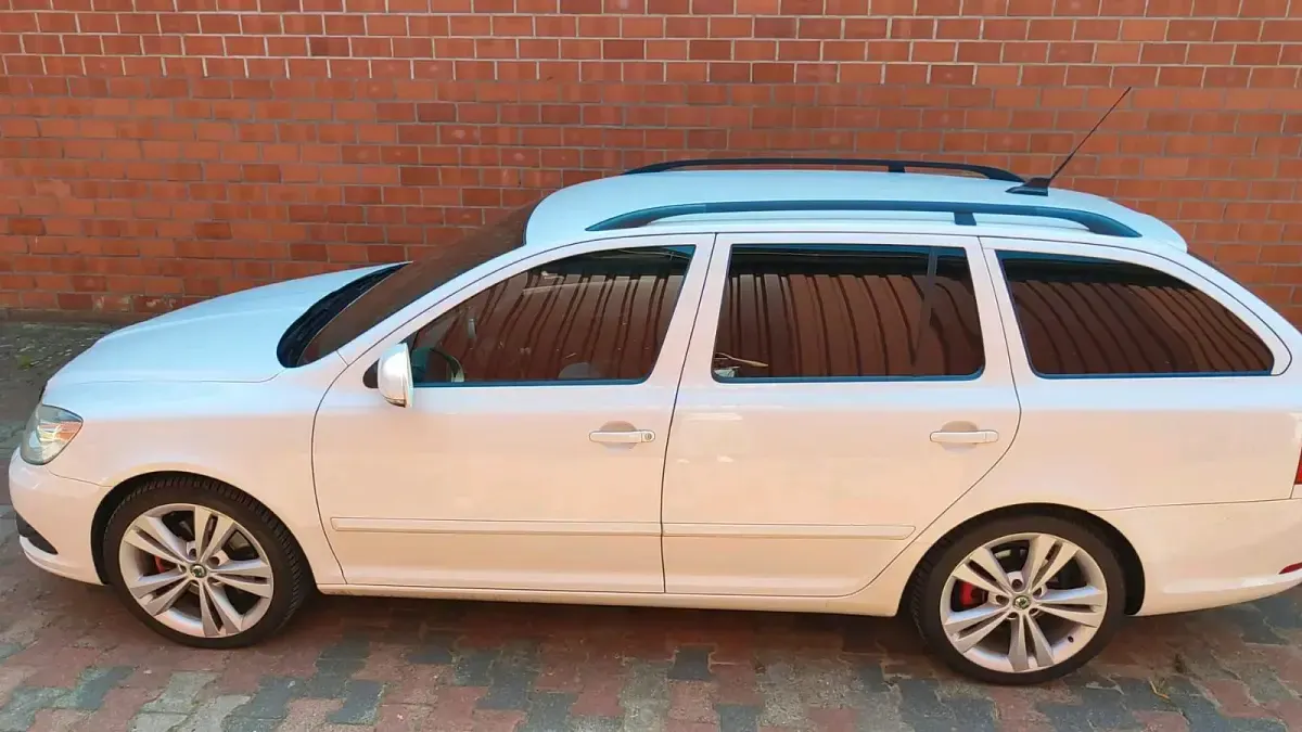 Gebraucht Skoda Octavia RS 200 PS (147 kW) 2010 Weiß Kombi
