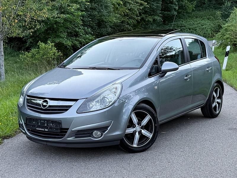 Silber Gebraucht 2010 Opel Corsa Innovation Kleinwagen | 3.880 € (Fairer Preis) - Bild 1/4