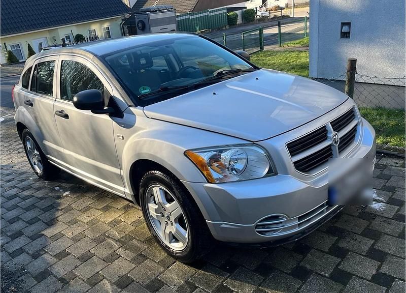 Gebraucht Dodge Caliber 150 PS (110 kW) 2010 Grau Kleinwagen