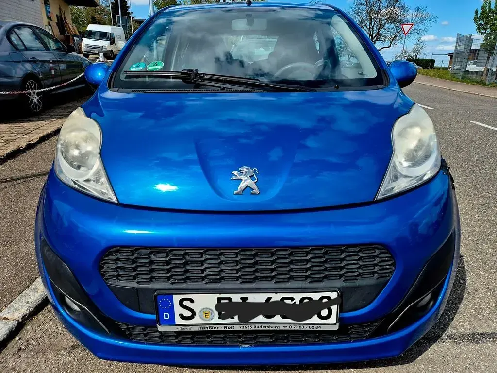 Gebraucht Peugeot 107 Active 68 PS (50 kW) 2012 Blau Kleinwagen