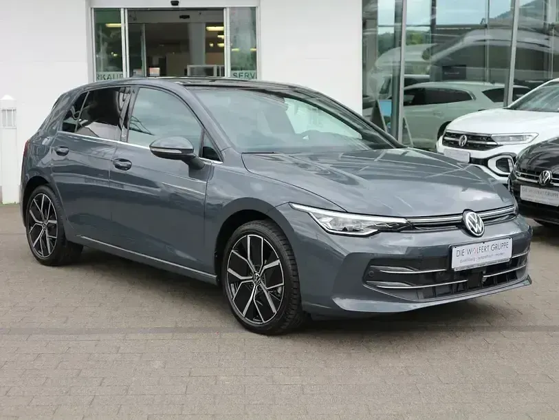 Gebraucht VW Golf VIII Edition 150 PS (110 kW) 2024 Grau Limousine