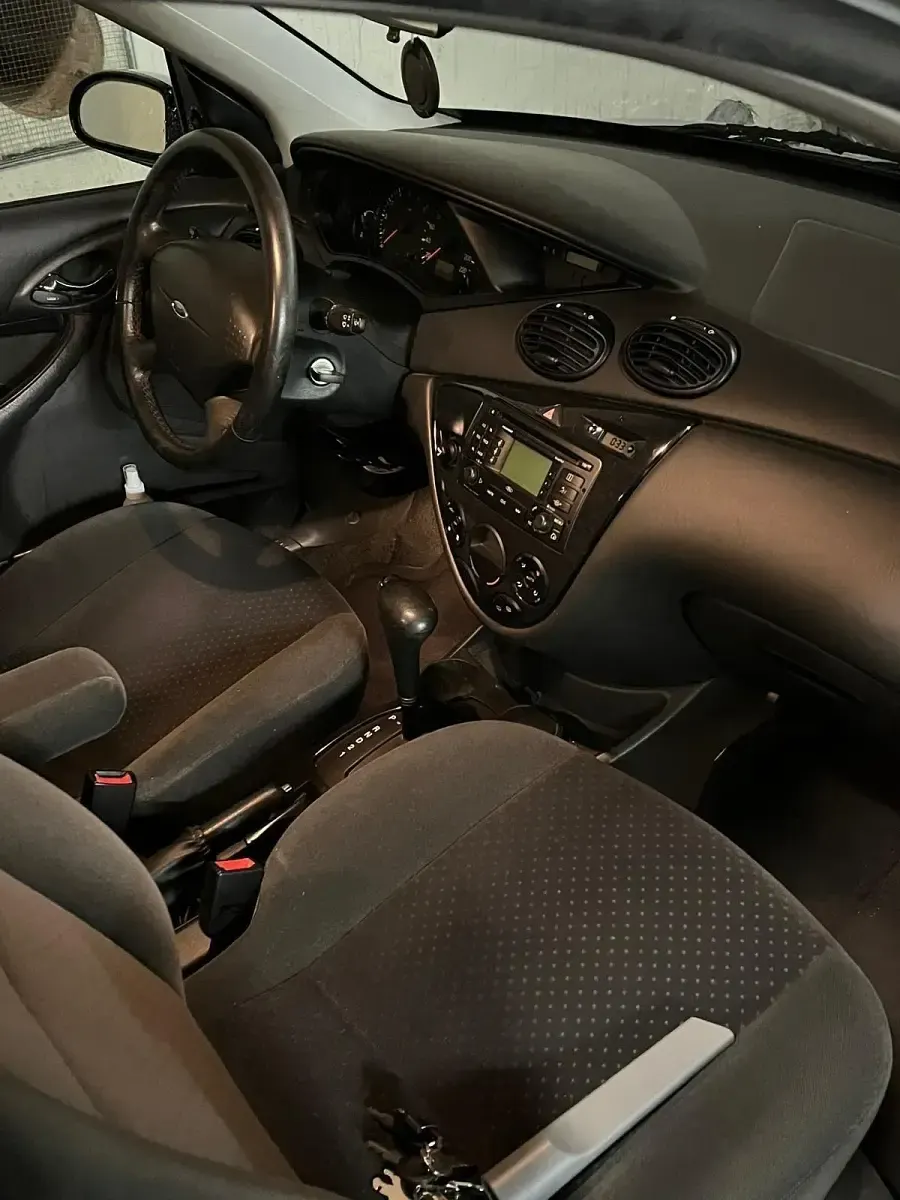 Gebraucht Ford Focus 100 PS (73 kW) 2001 Kleinwagen
