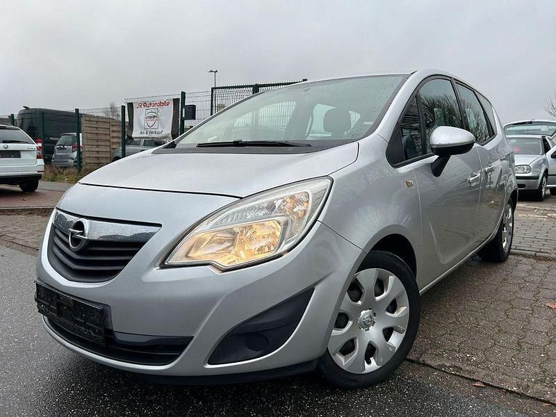 Gebraucht Opel Meriva Edition 110 PS (80 kW) 2011 Silber Van / Kleinbus