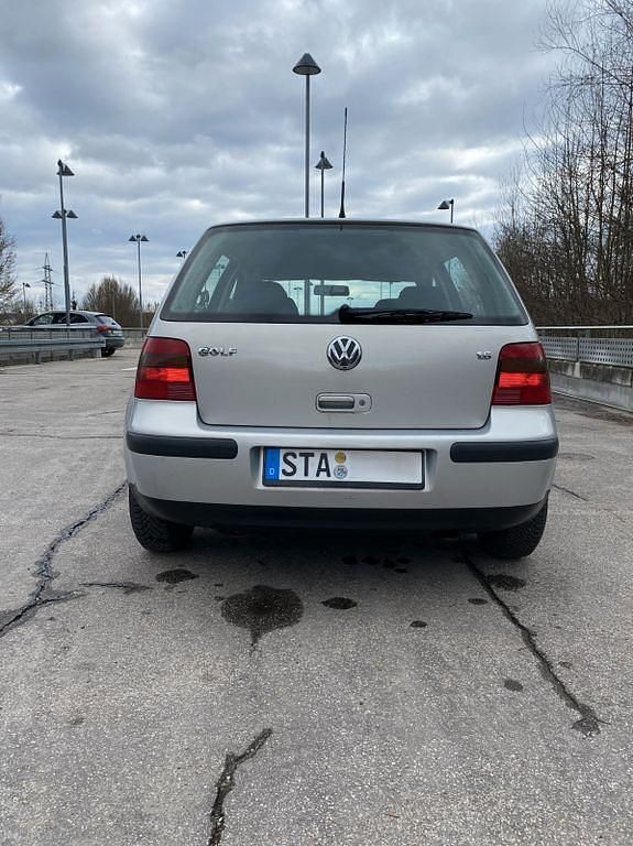 Gebraucht VW Golf IV 105 PS (77 kW) 2000 Silber Limousine
