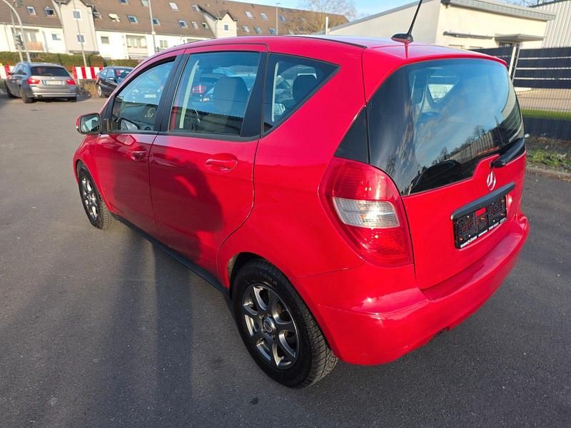 Gebraucht Mercedes A150 95 PS (69 kW) 2008 Rot Limousine