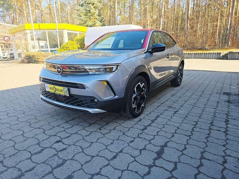 Gebraucht Opel Mokka-e Ultimate 100 kW (136 PS) 2022 Quarz silber SUV