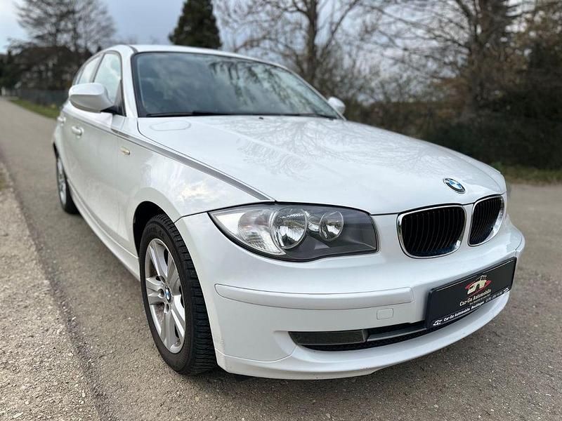 Gebraucht BMW 116 Advantage 122 PS (89 kW) 2011 Weiß Kleinwagen