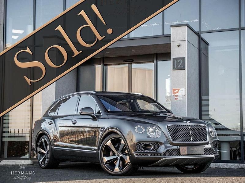 Grau Gebraucht 2020 Bentley Bentayga SUV | 99.950 € (Fairer Preis) - Bild 1/4