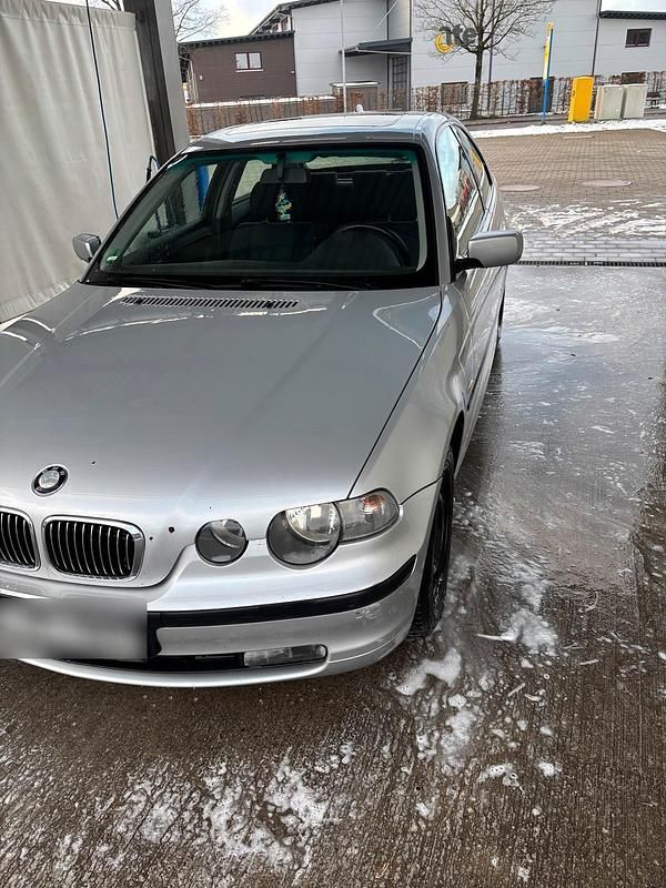 Gebraucht BMW 316 115 PS (84 kW) 2004 Silber Coupé