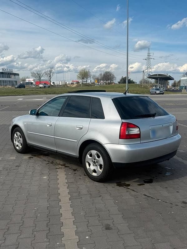 Second-hand Audi A3 131 CP (96 kW) 2001 Argintiu Hatchback