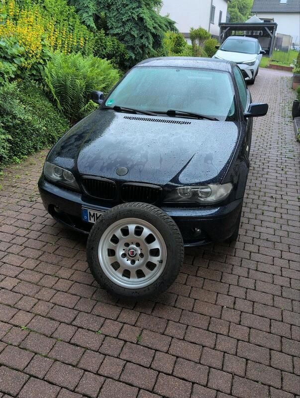Blau Gebraucht 2003 BMW 318 Coupé | 3.900 € (Fairer Preis) - Bild 1/4