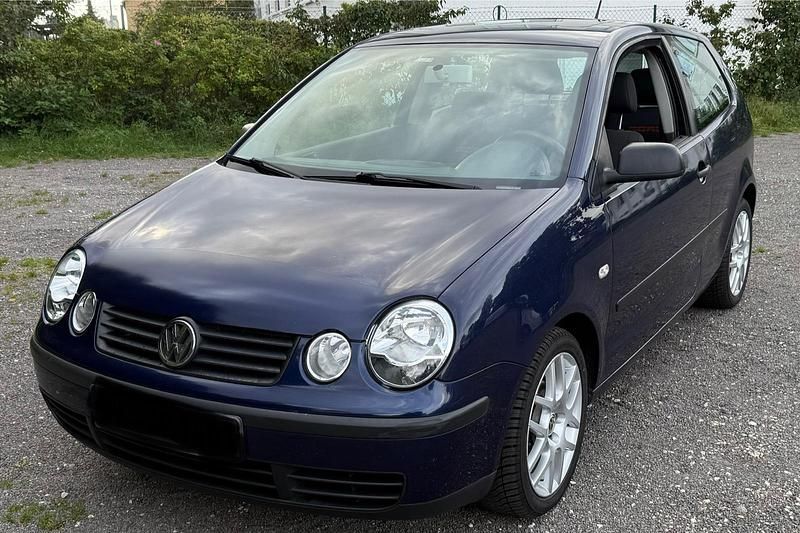 Blau Gebraucht 2003 VW Polo Kleinwagen | 2.350 € - Bild 1/4