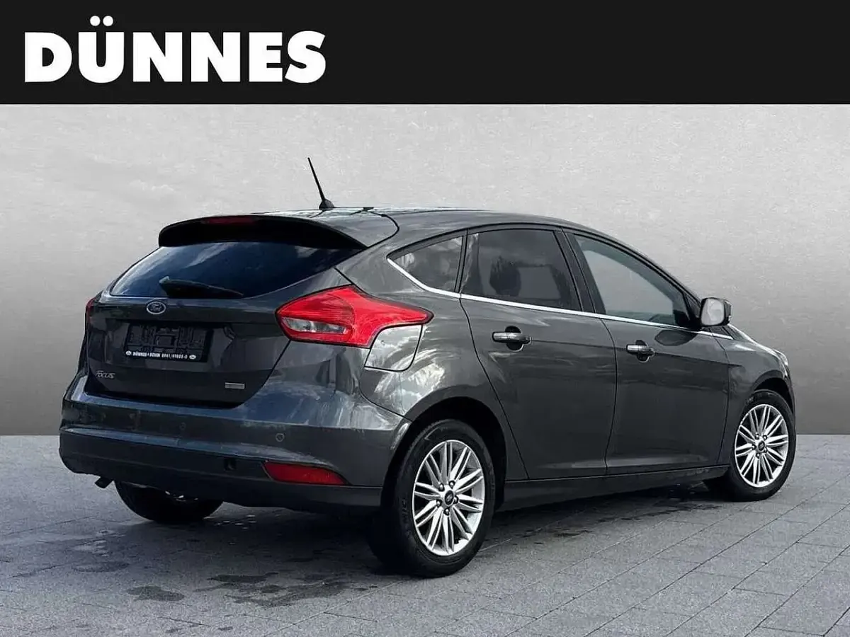 Usata Ford Focus Cool & Connect 101 CV (74 kW) 2019 Grigio Berlina