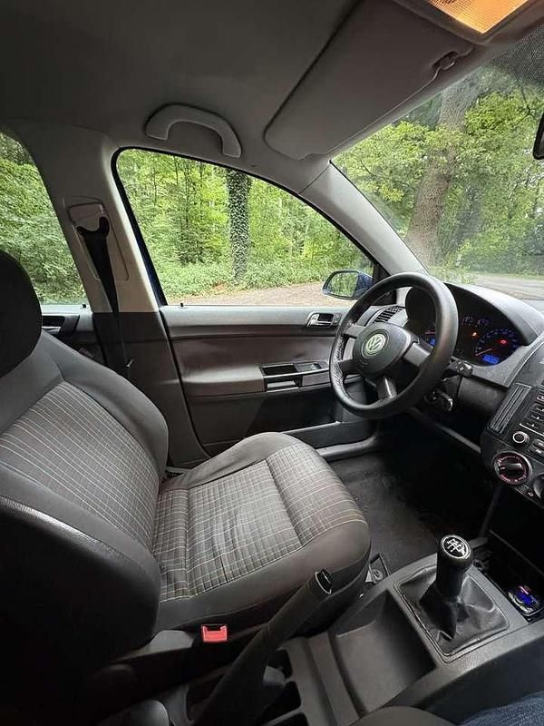 Blau Gebraucht 2006 VW Polo Comfortline Kleinwagen | 1.000 € (Guter Preis) - Bild 1/4