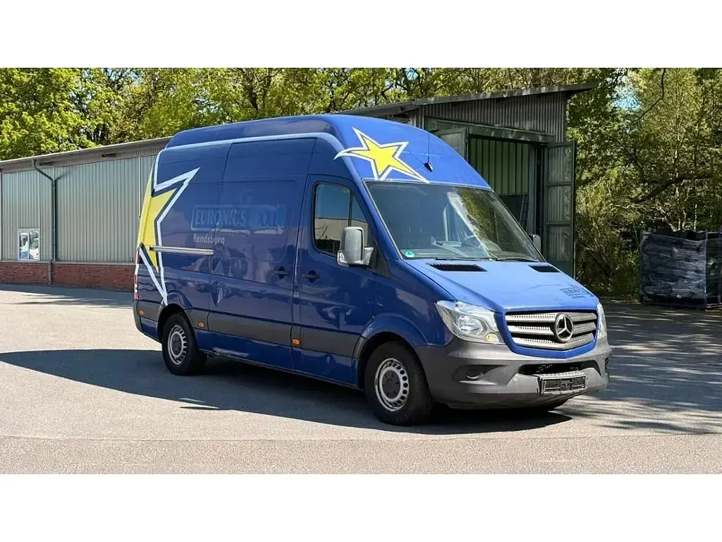 Gebraucht Mercedes Sprinter 143 PS (105 kW) 2018 Atlantisblau Van