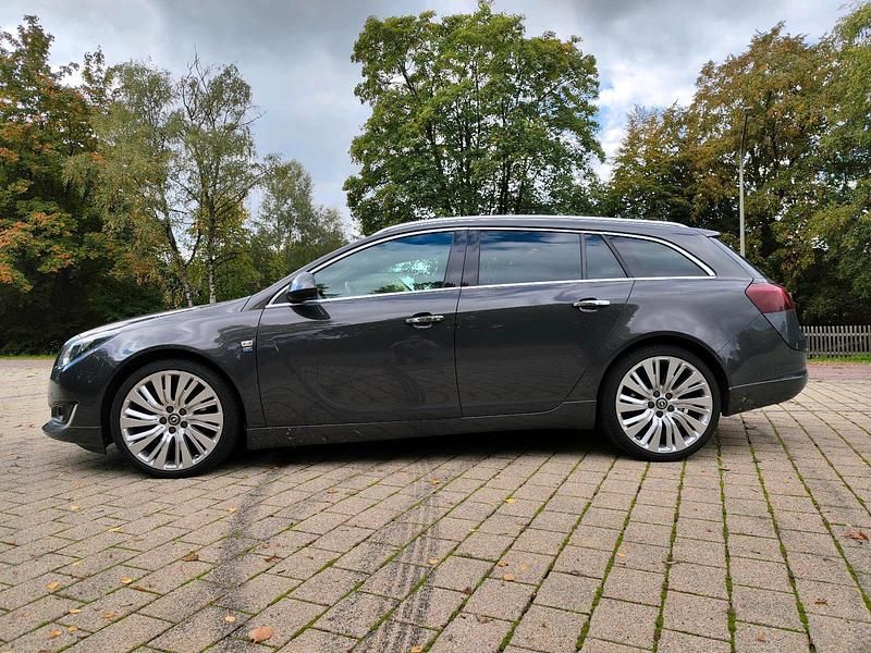 Gebraucht Opel Insignia 196 PS (144 kW) 2015 Grau Kombi