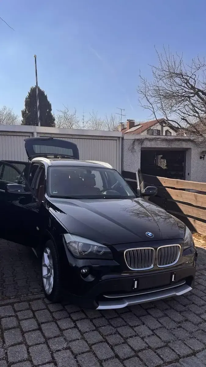 Gebraucht BMW X1 143 PS (105 kW) 2010 Schwarz SUV