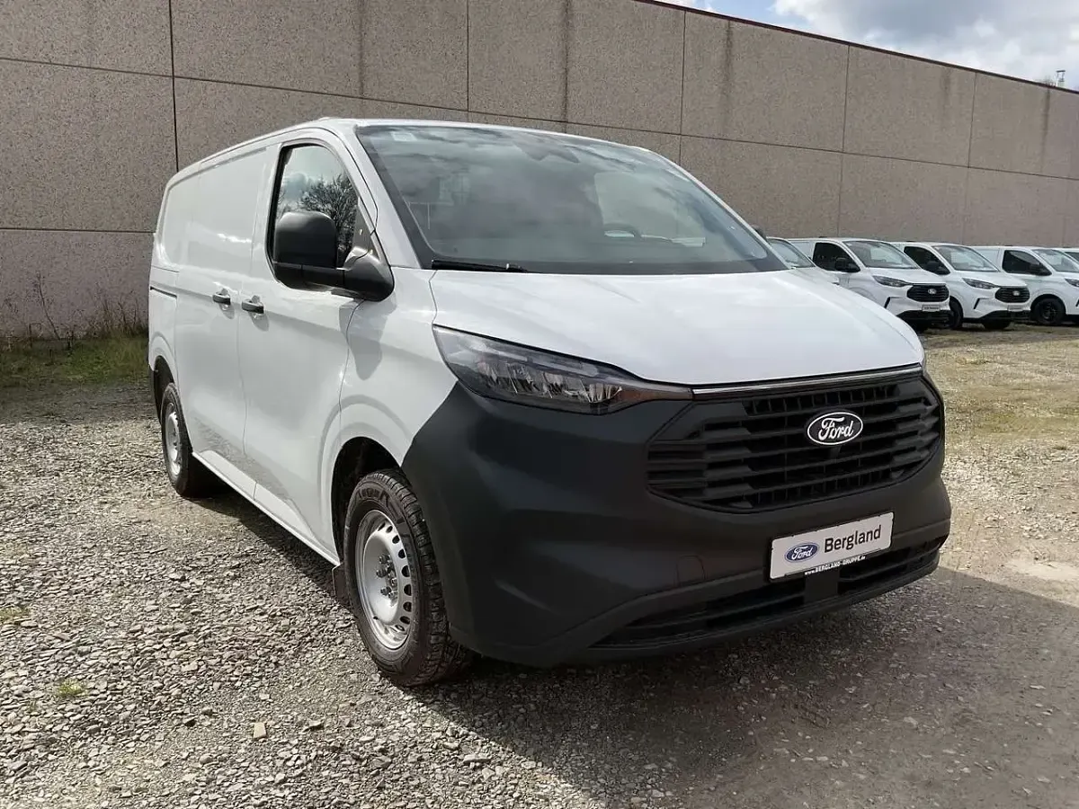 Gebraucht Ford Transit Custom Basis 110 PS (80 kW) 2025 Frozen white weiß Van
