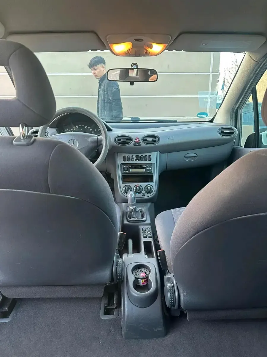 Gebraucht Mercedes A170 95 PS (69 kW) 2001 Silber Kleinwagen