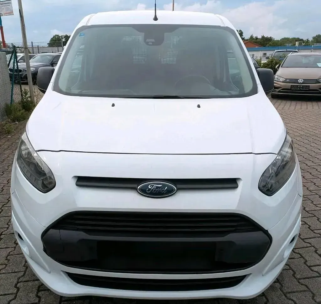 Używany Ford Transit 120 KM (88 kW) 2017 Biały Van