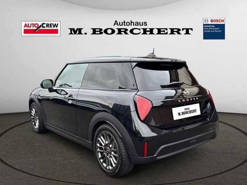 Gebraucht Mini Cooper Coupé Classic 156 PS (114 kW) 2024 Midnight black ii (metallic) Coupé