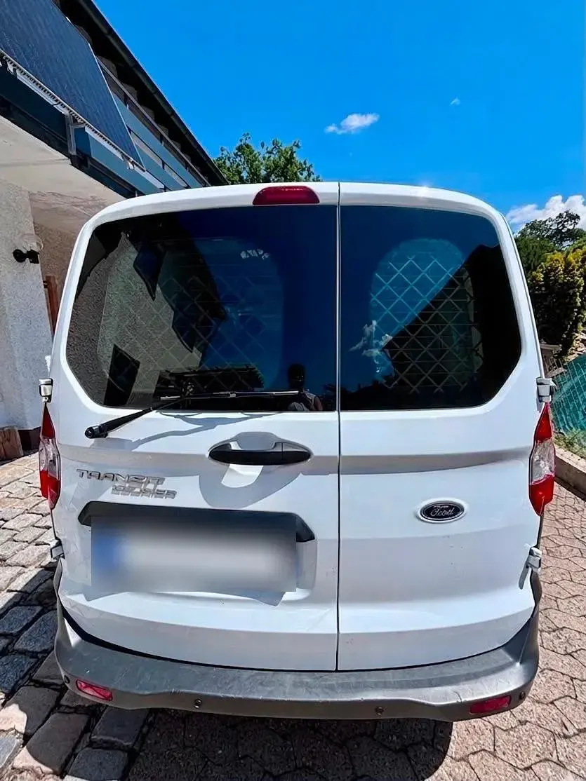 Gebraucht Ford Transit 75 PS (55 kW) 2023 Weiß Limousine