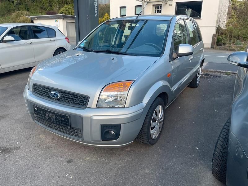 Gebraucht Ford Fusion 80 PS (58 kW) 2010 Grau Kleinwagen