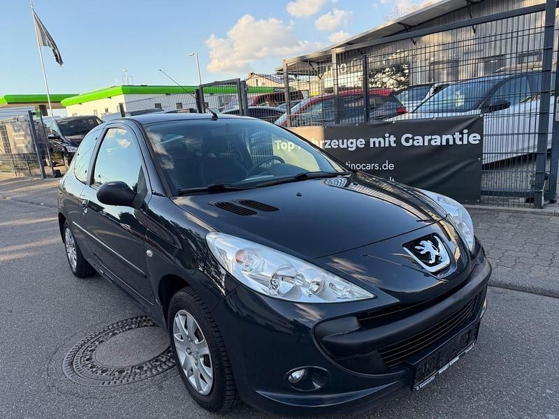 Gebraucht Peugeot 206 Basis 68 PS (50 kW) 2010 Blau Limousine