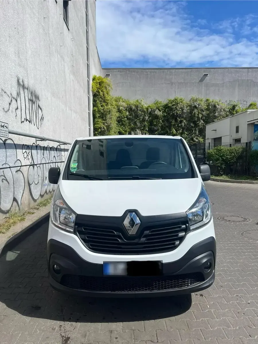 Gebraucht Renault Trafic 95 PS (69 kW) 2019 Weiß Van / Kleinbus