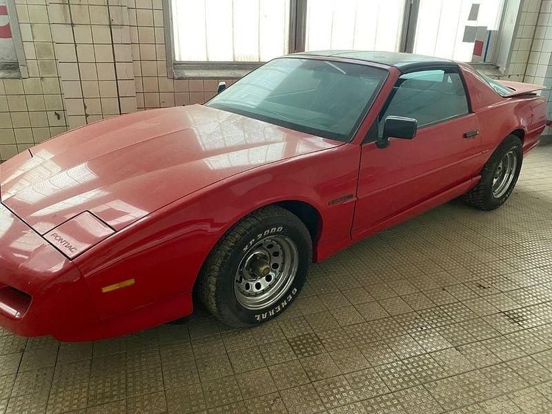 Rot Gebraucht 1991 Pontiac Firebird Coupé | 3.400 € - Bild 1/4