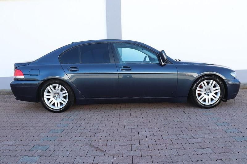 Gebraucht BMW 735 Shadowline 272 PS (200 kW) 2004 Blau Limousine
