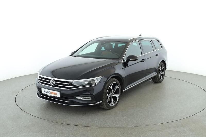 Schwarz Gebraucht 2023 VW Passat Elegance Kombi | 33.190 € - Bild 1/3