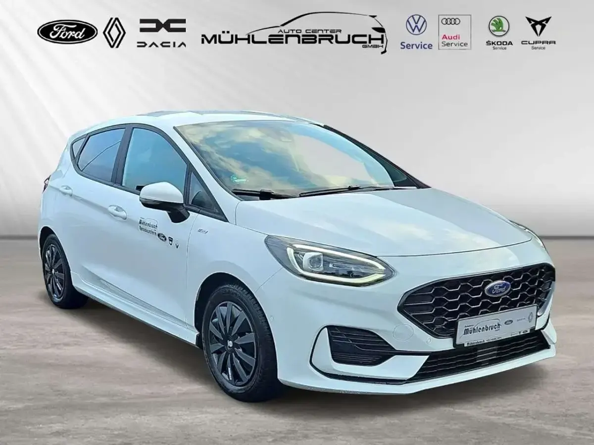 Gebraucht Ford Fiesta ST-Line X 125 PS (91 kW) 2022 Frozen white Kleinwagen