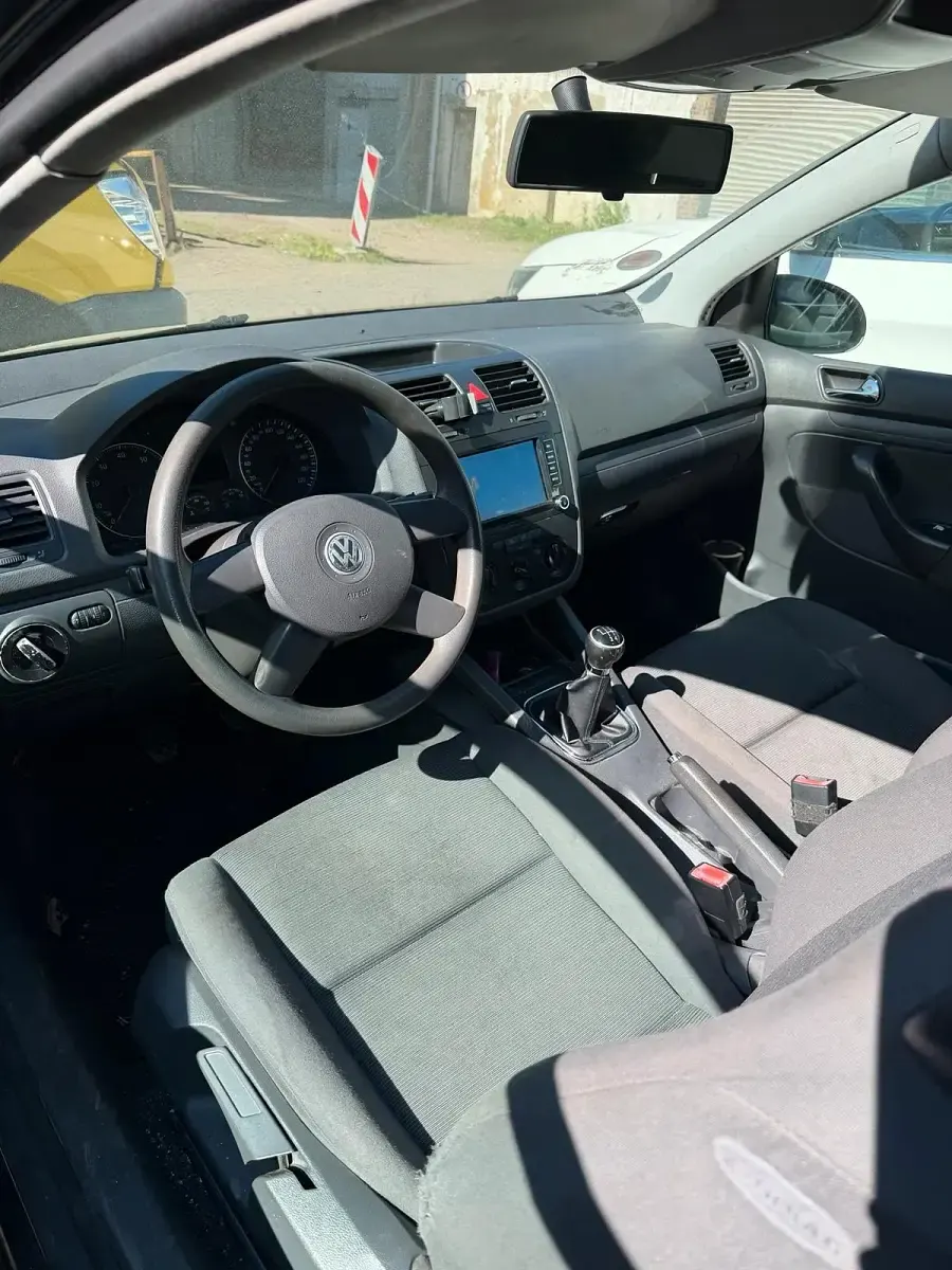 Gebraucht VW Golf V 75 PS (55 kW) 2004 Schwarz Kleinwagen