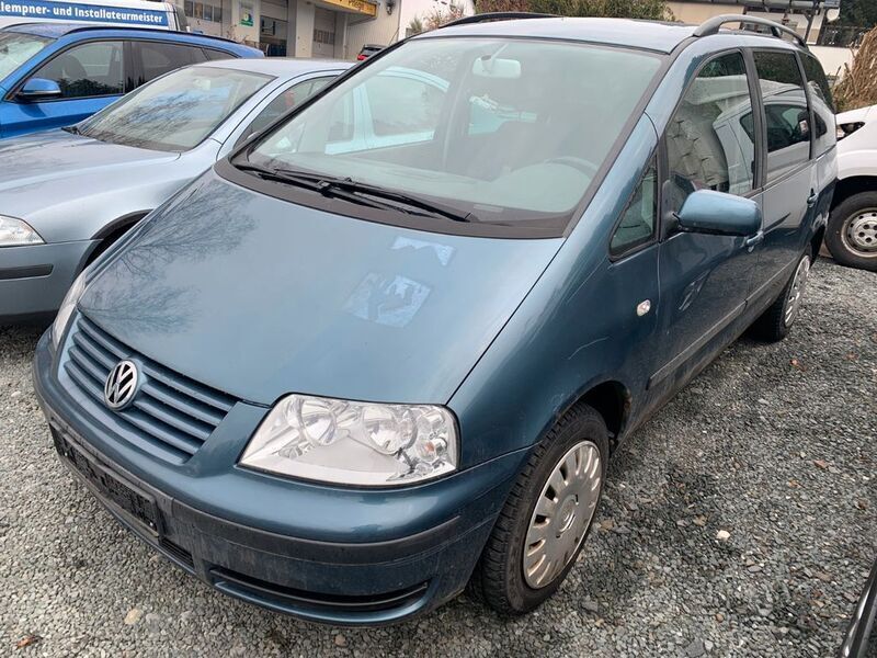 Blau Gebraucht 2003 VW Sharan Comfortline Van / Kleinbus | 700 € (Superpreis) - Bild 1/4