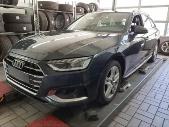 Gebraucht Audi A4 Advanced Plus 204 PS (150 kW) 2023 Manhattangrau (metallic) Kombi