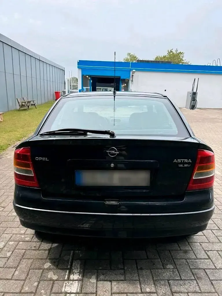 Gebraucht Opel Astra 101 PS (74 kW) 1999 Schwarz Kleinwagen
