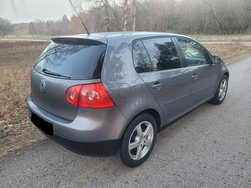 Gebraucht VW Golf V 102 PS (75 kW) 2007 Grau Limousine
