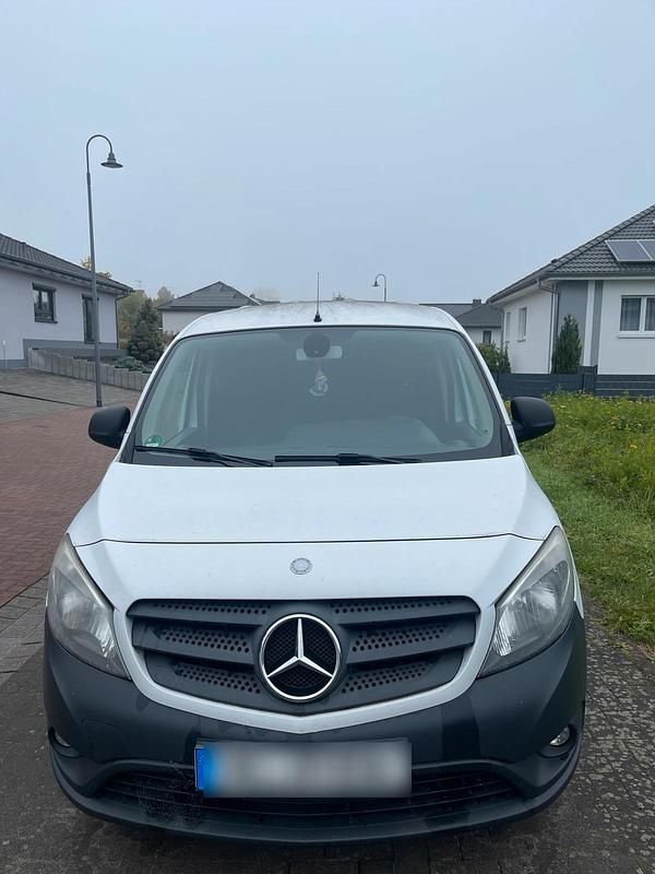 Weiß Gebraucht 2016 Mercedes Citan 108 Van / Kleinbus | 5.300 € (Superpreis) - Bild 1/4